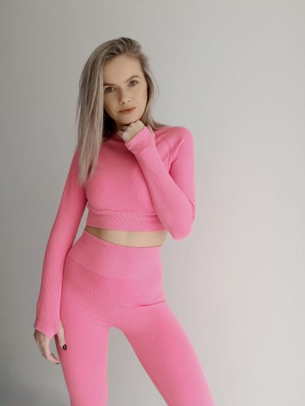 športový komplet ružový legíny crop top rebrovaný